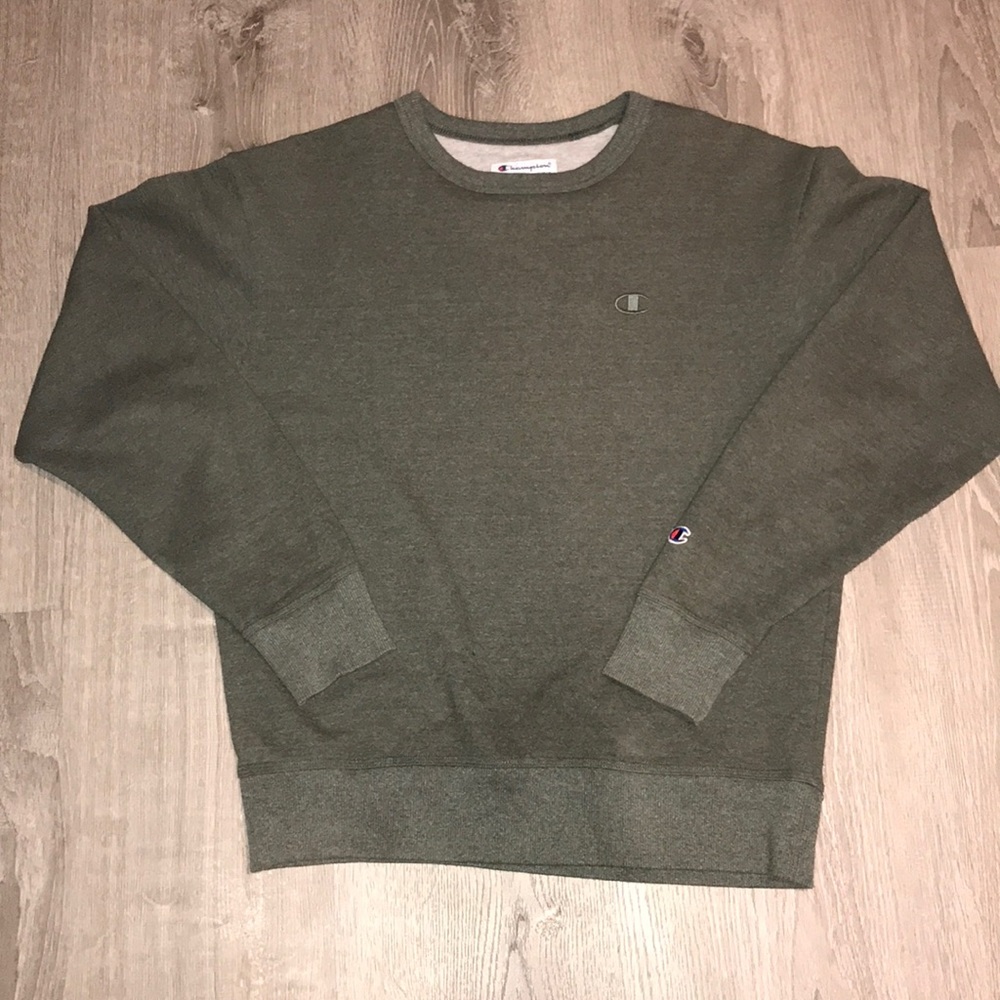 Green crew neck champion sweater